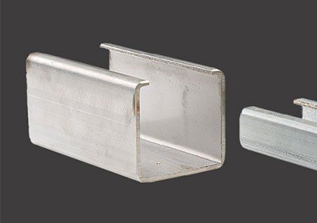 Stahl-C-Profile